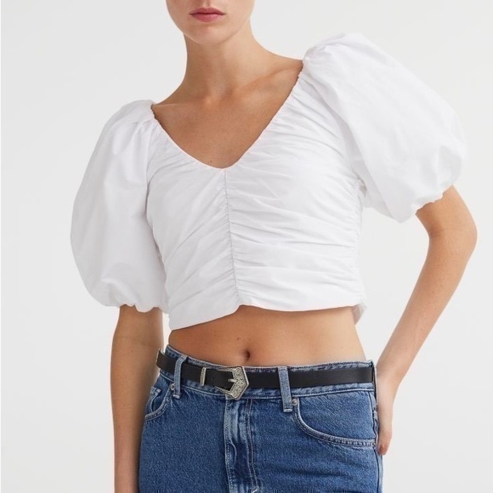 White Gathered Puff-sleeved Top